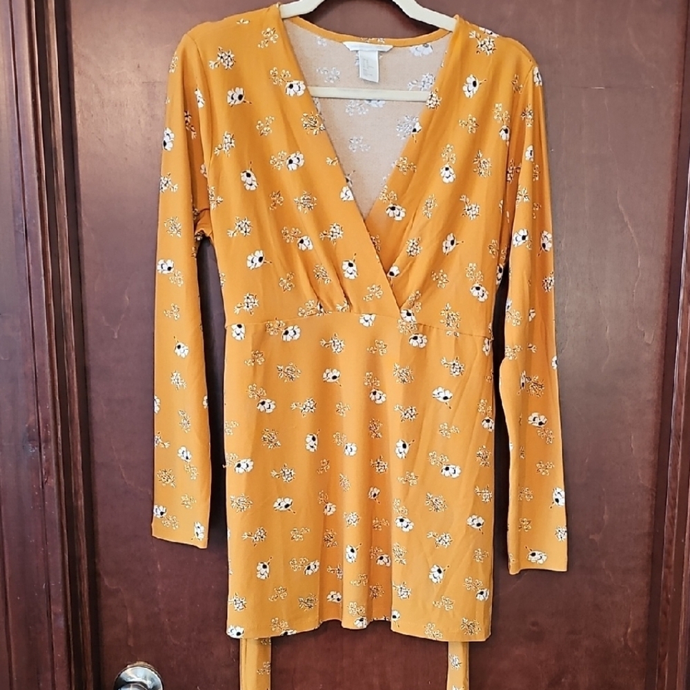 Maternity H&M Chic Mustard Floral Blouse